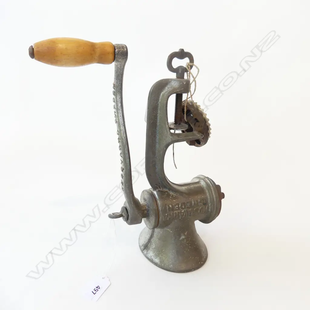 VINTAGE SWEDISH GRINDER MINCER NO.102 PERFECT HUSQVARNA WITH CUTTERS L.27CM Image 1++