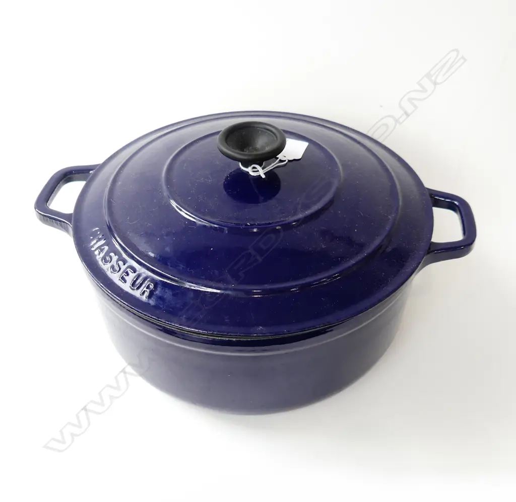 CHASSEUR FRENCH BLUE ENAMELLED LIDDED 'OVEN' COOK POT Dia.270mm Image 1++