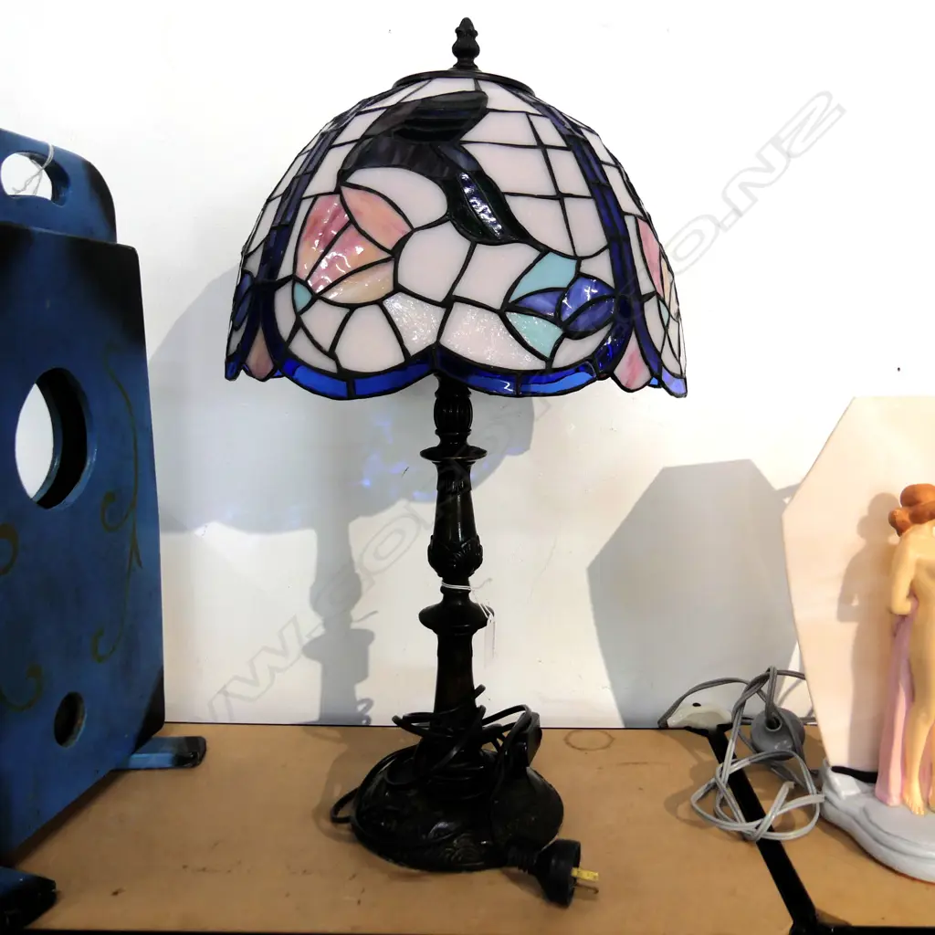 TIFFANY STYLE TABLE LAMP H.570mm Image 1++