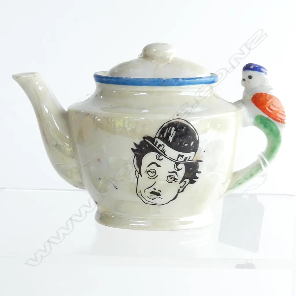 21 PCE VINTAGE CHILDS CHARLIE CHAPLIN TEA SET Image 1++