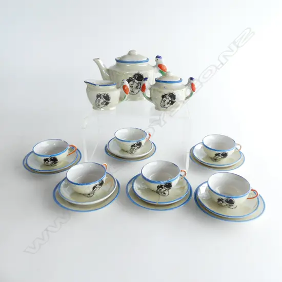 21 PCE VINTAGE CHILDS CHARLIE CHAPLIN TEA SET