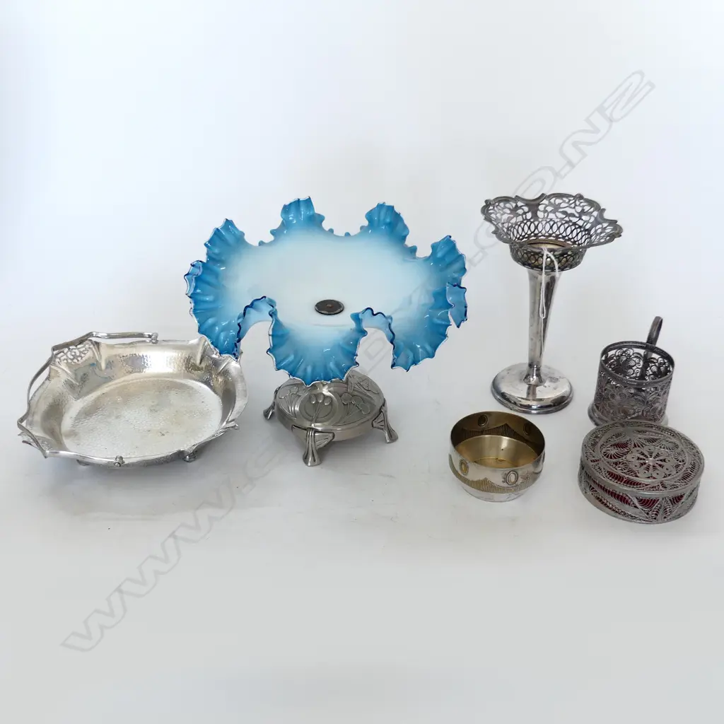 SILVER PLATE VASE & WMF DISH, METAL FOOTED DISH & METAL NOUVEAU DISH, 750 SILVER FILIGREE CUP HOLDER & JEWELLERY BOX, 25 Image 1++