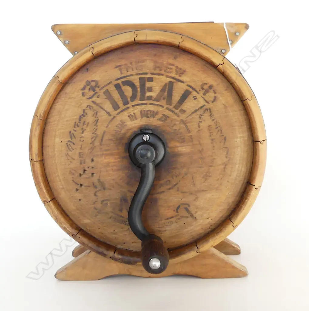 COLONIAL 'THE NEW IDEAL' BUTTER CHURN Image 1++