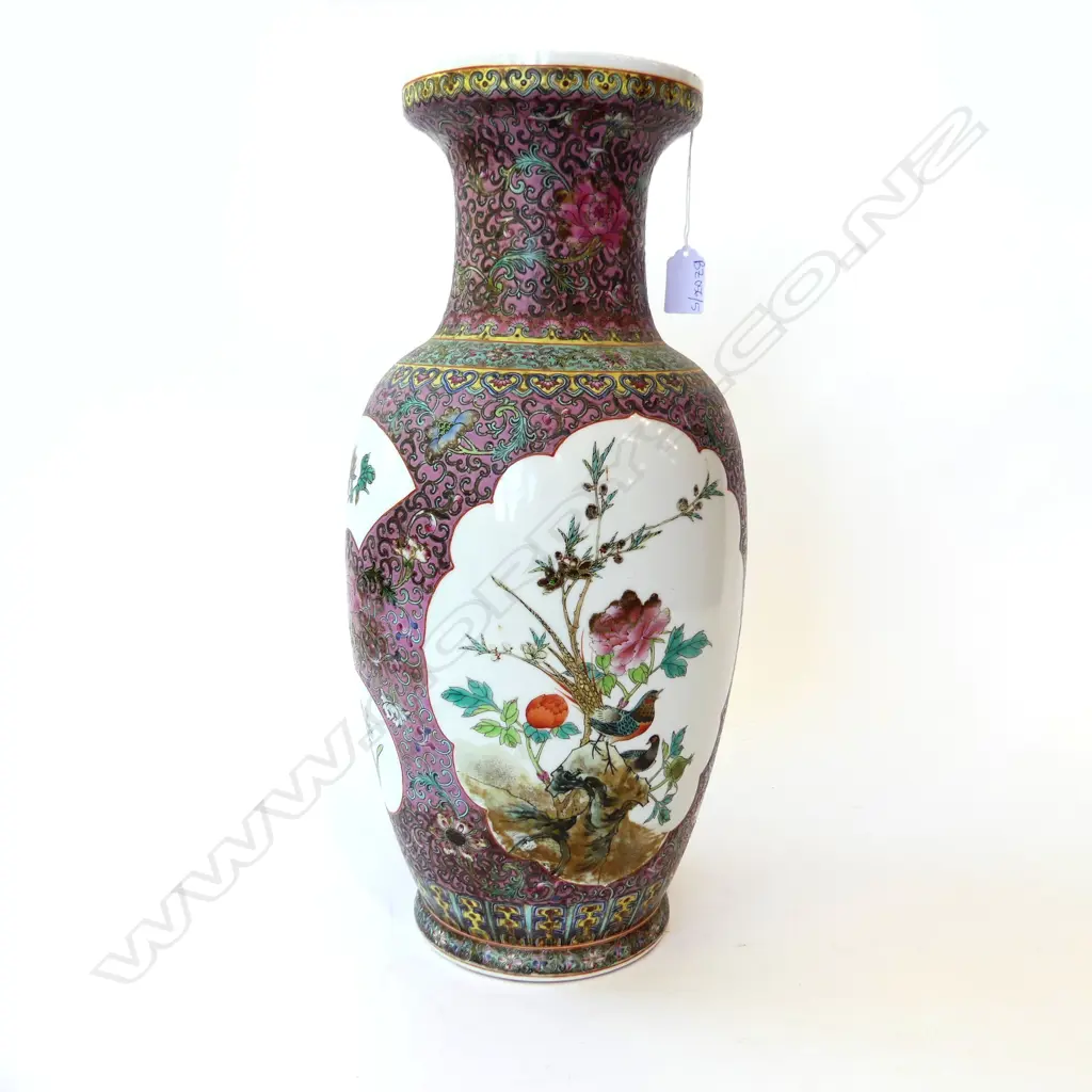 LG CHINESE FAMILLE ROSE VASE H.470mm Image 1++