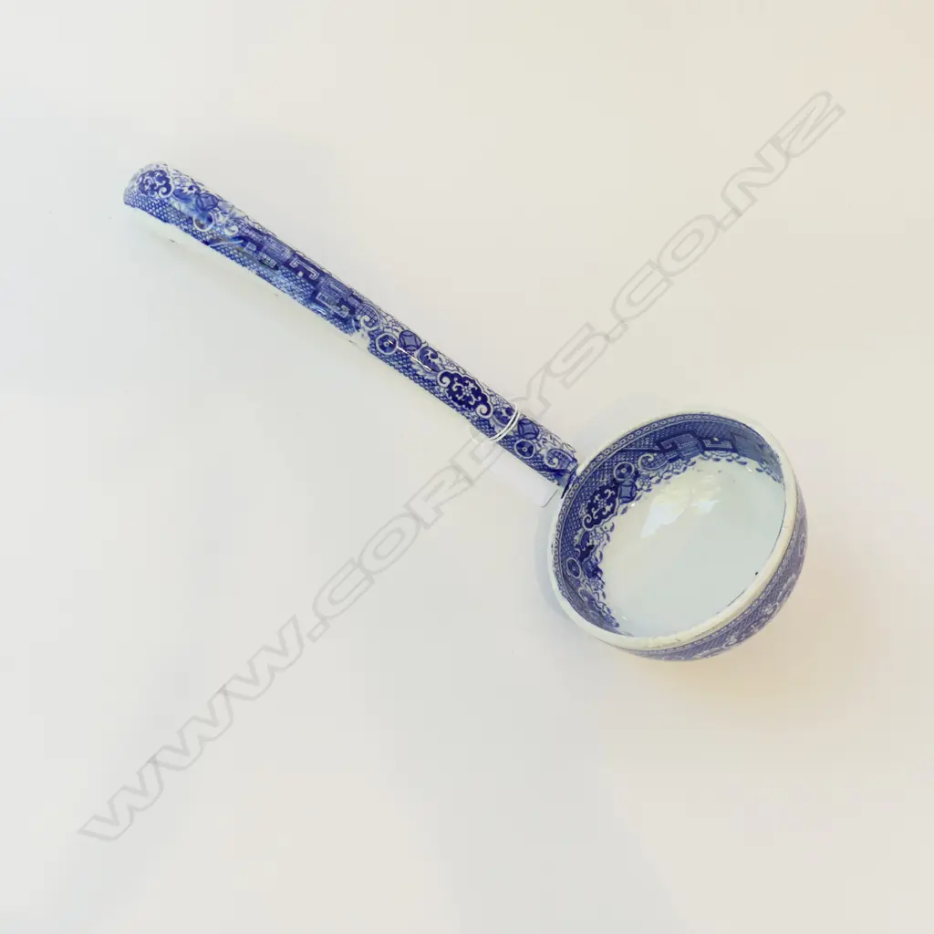 VICTORIAN BLUE WHITE SOUP LADLE L.30CM Image 1++