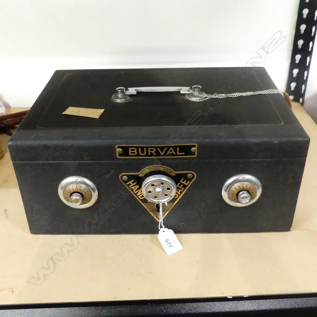 'BURVAL' SAFE BOX w. KEY (L.11.5 R.7) 365x255x155mm Image 1++