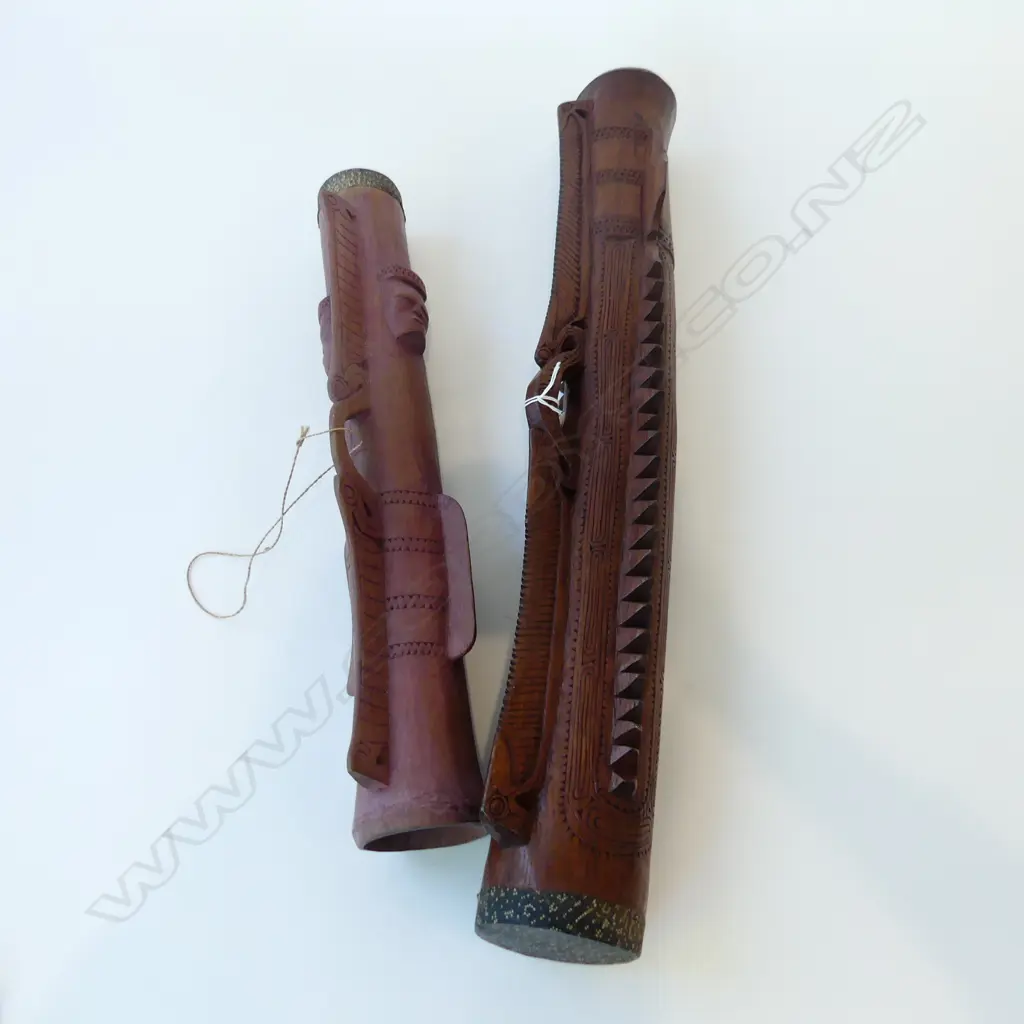 2 CARVED WOODEN TRIBAL DRUMS L.650 / 500mm Image 1++