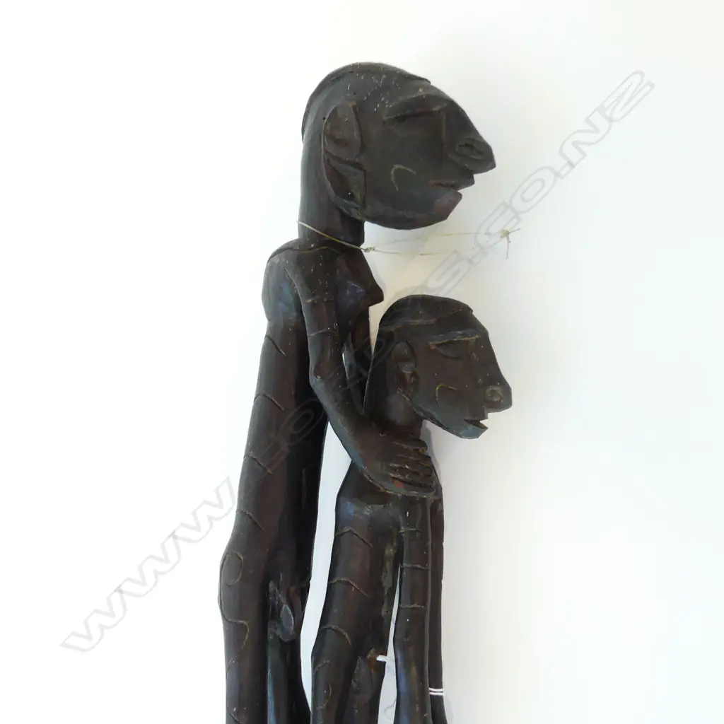 CARVED WOODEN PNG 3 FIGURE TOTEM  EX DOUGLAS WRIGHT GIFT OF TOBIAS SCHNEEBAUM H.900mm Image 1++