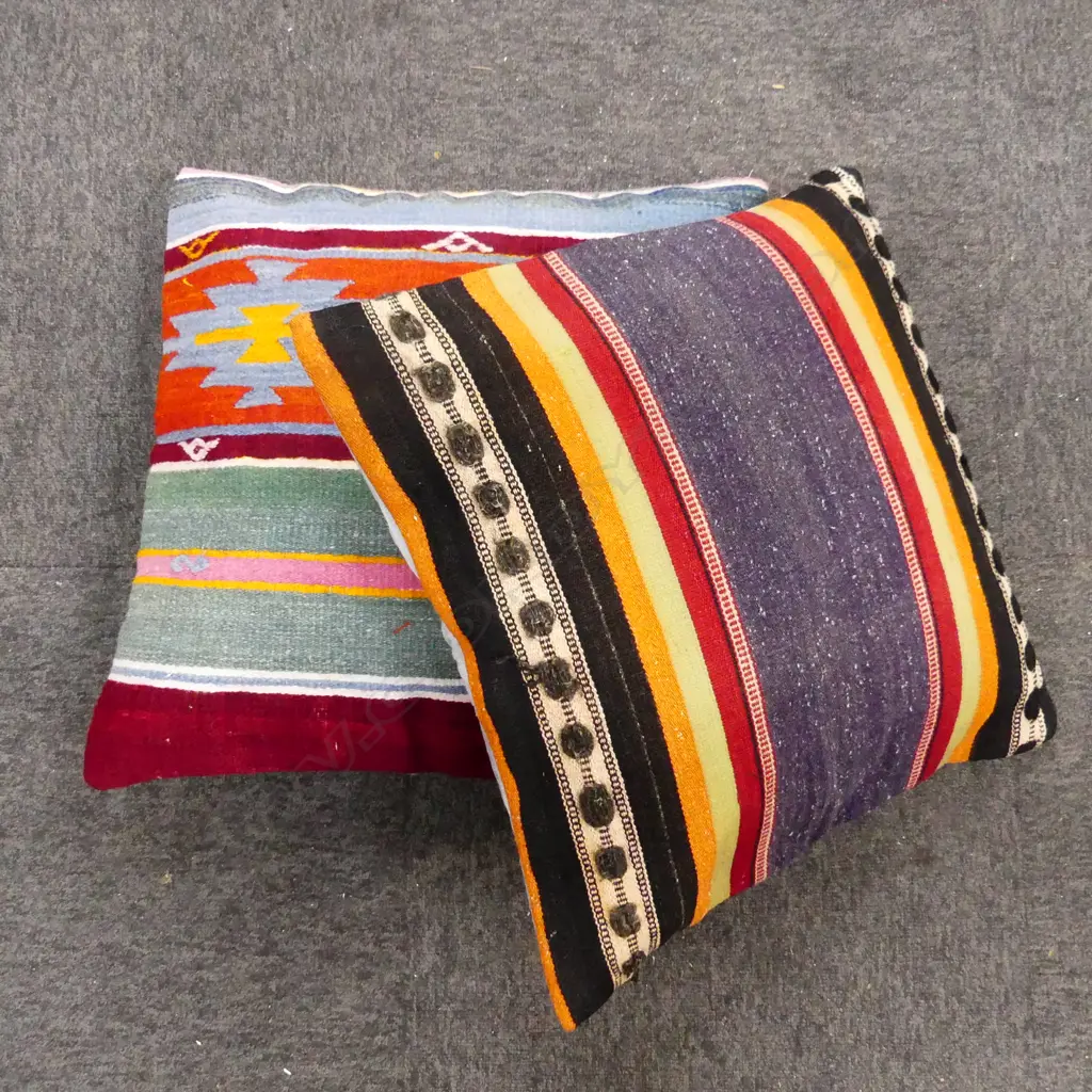 2 NEW TURKISH CUSHIONS 490x490mm Image 1++
