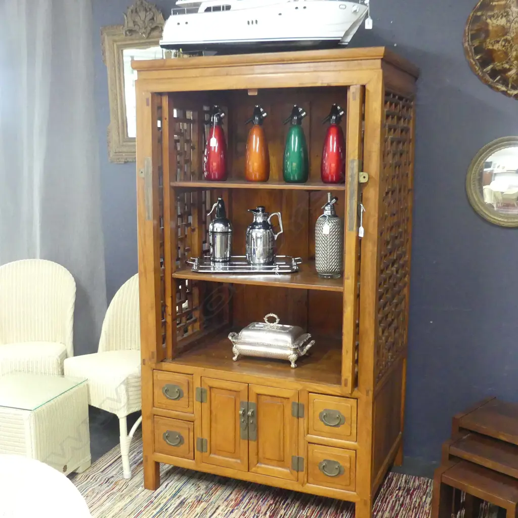LG ORIENTAL CABINET 1020x670x1800mm Image 1++