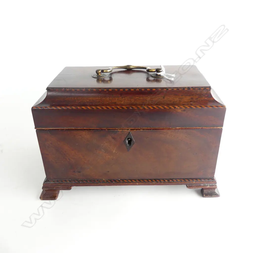 GEORGIAN MAHOGANY TEA CADDY 260x160x160mm Image 1++