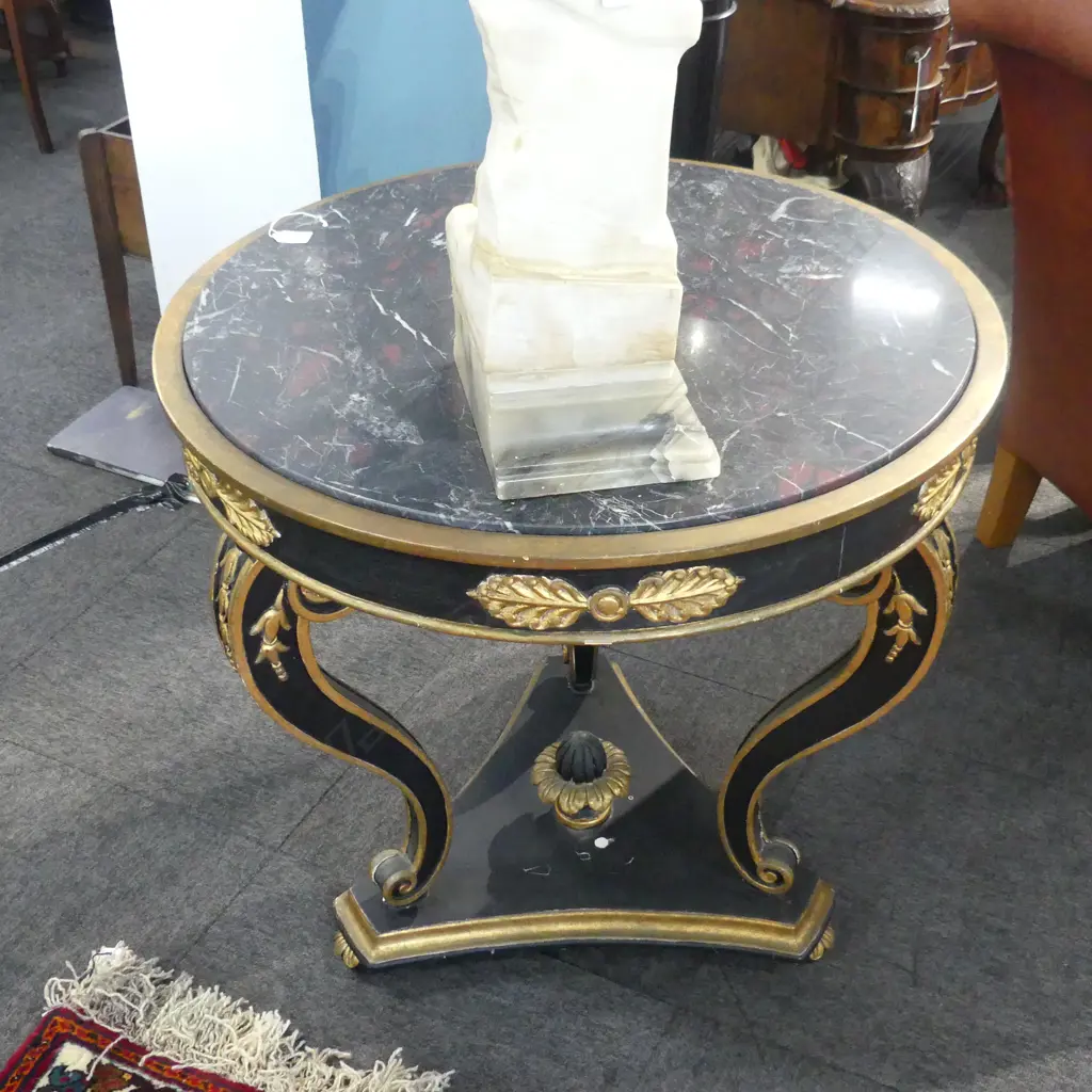 ITALIAN MARBLE TOP TABLE H.710mm, 740mm dia Image 1++