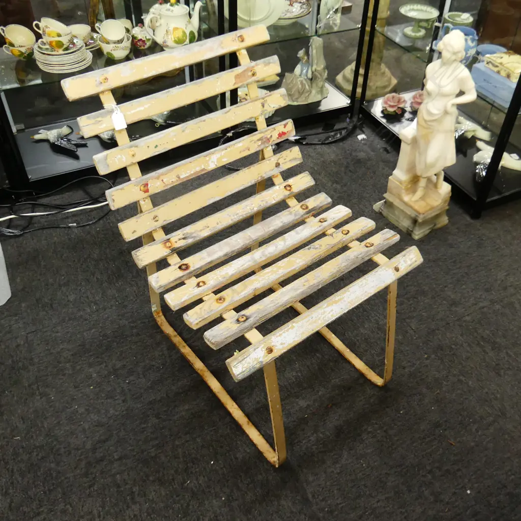 VINTAGE PAINTED WOODEN GARDEN CHAIR Image 1++