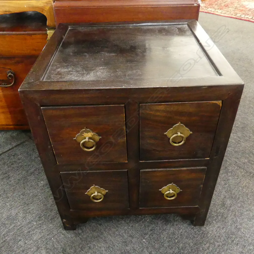 PR ORIENTAL BEDSIDE DRAWERS 465x450x550mm Image 1++