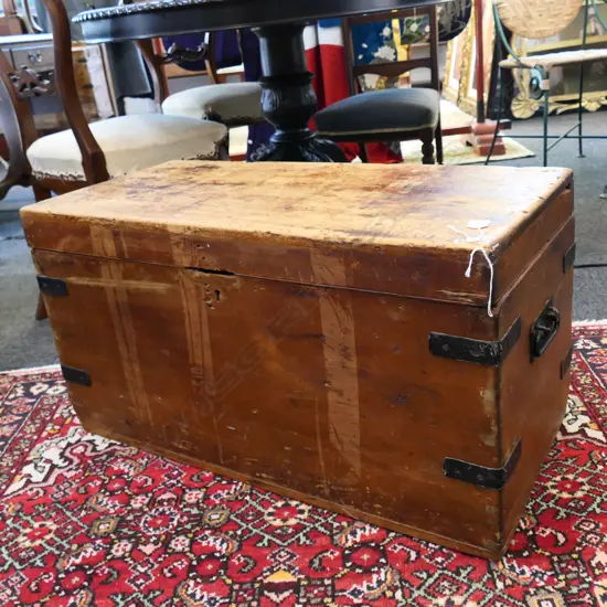 RUSTIC WOODEN CHEST 810x390x430mm