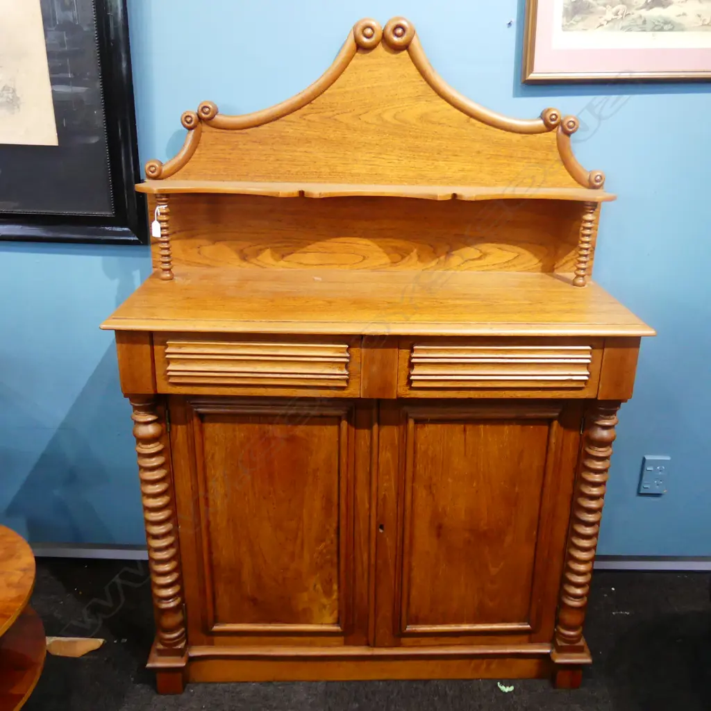 VICTORIAN OAK CHIFFONIER 1115x440x1600mm Image 1++