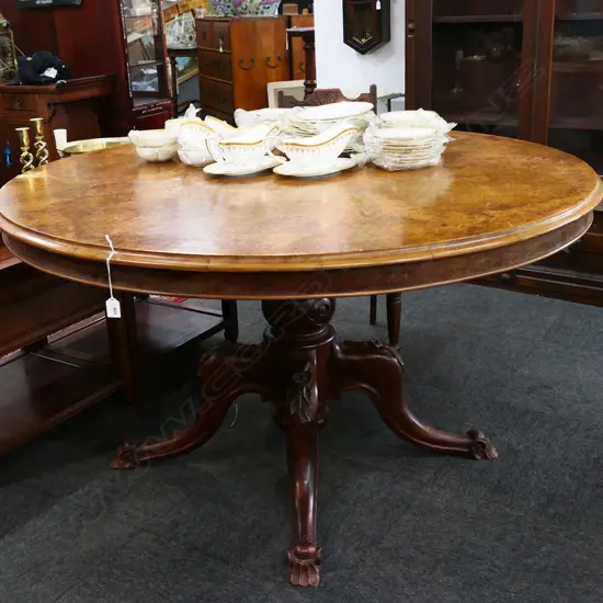VICTORIAN WALNUT DINING TABLE 1400mm dia
