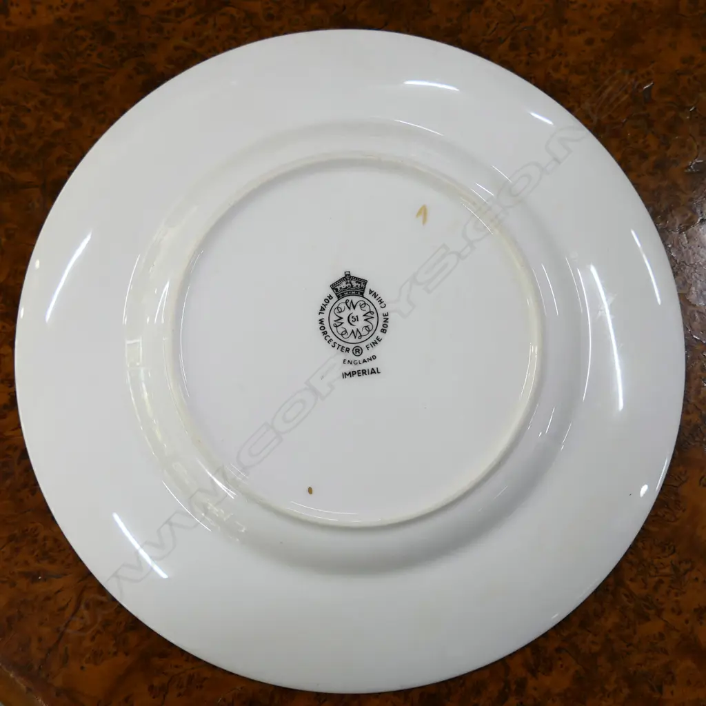 62 pce SET ROYAL WORCESTER DINNER SET 'IMPERIAL' WHITE & GILT PART DINNER SERVICE. original packing on some. plates etc Image 1++