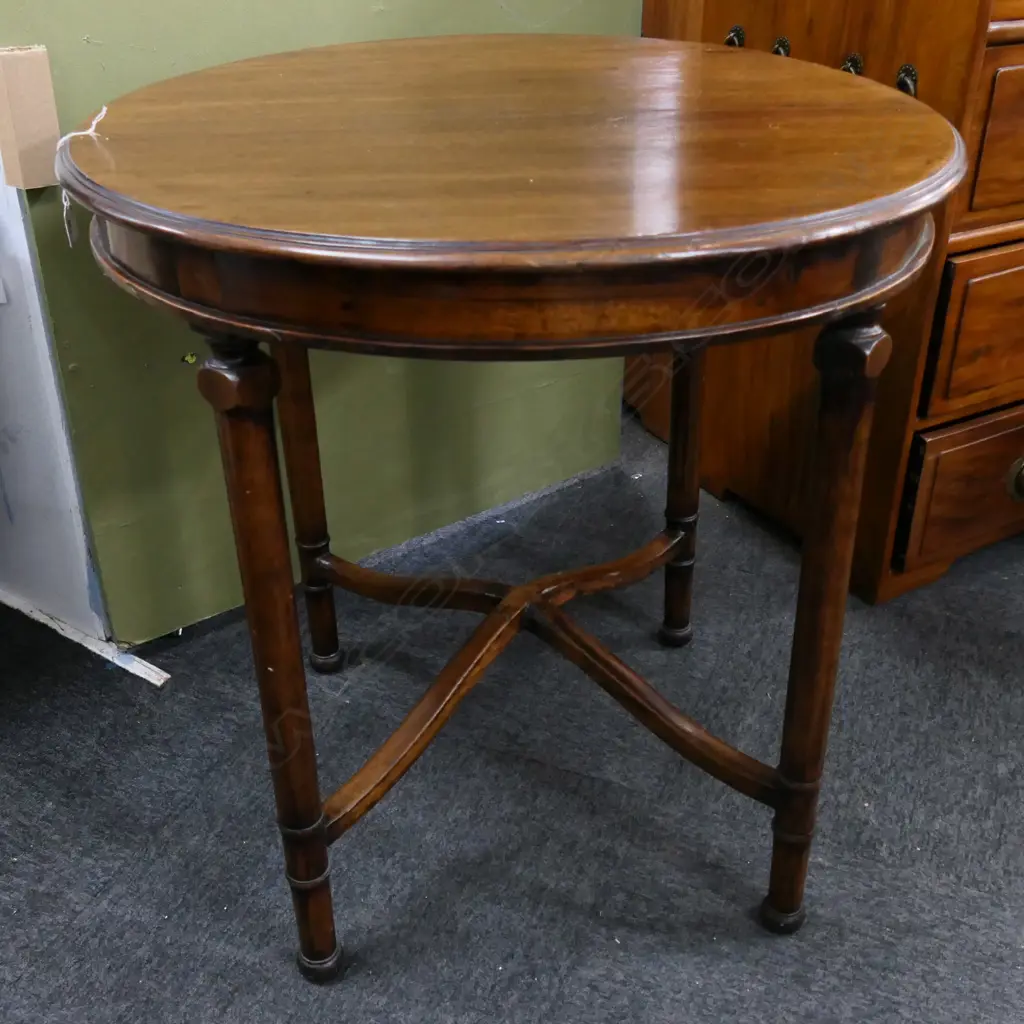 VINTAGE WOODEN SIDE TABLE 760mm dia H.760mm - some minor damage Image 1++