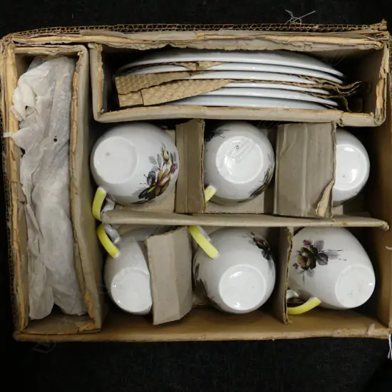36 PCE MEAKIN DINNER SET, IN ORIG. BOX