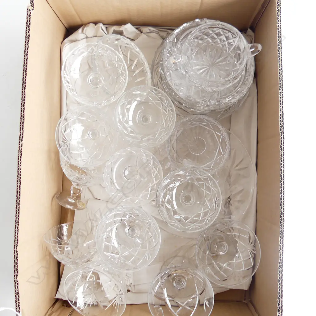 BOX LOT MISC CRYSTAL DISHES SUNDAES ETC Image 1++