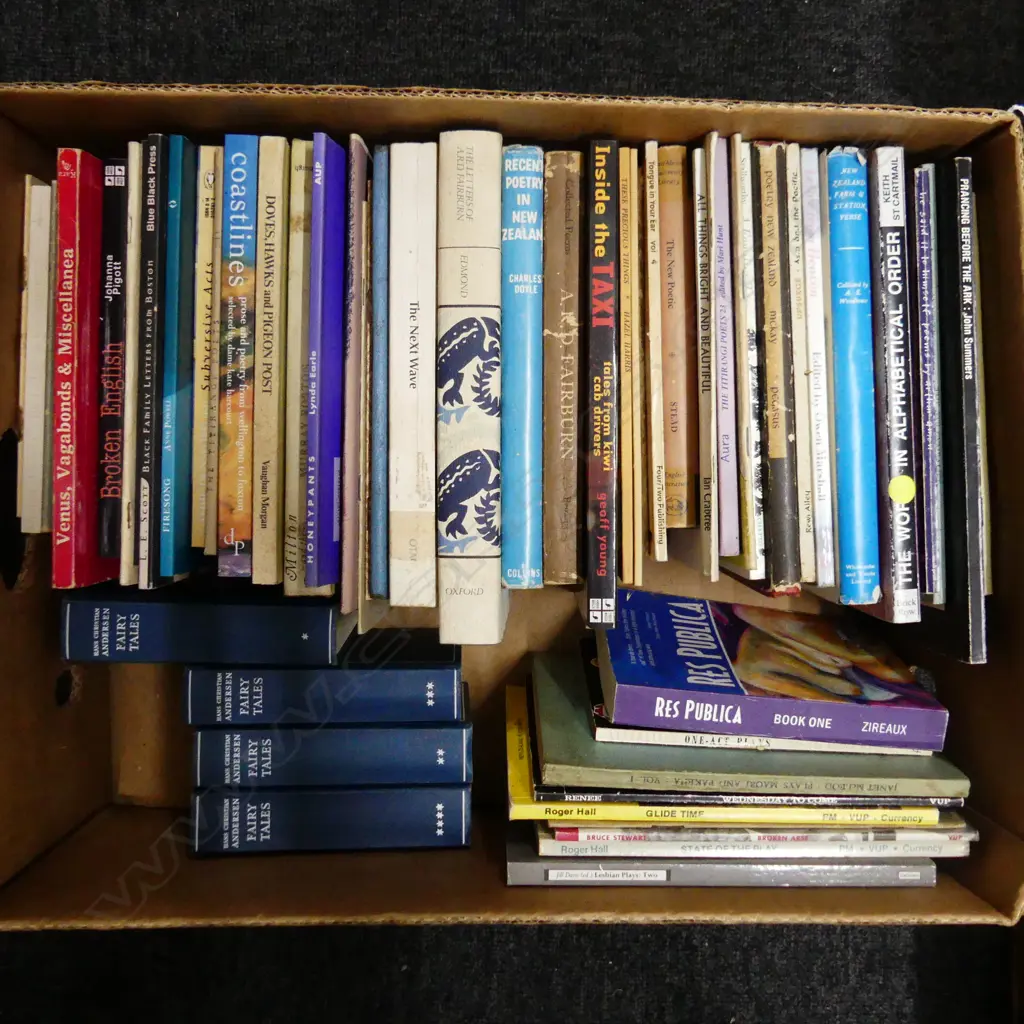 BOX LOT BOOKS; NZ LIT. & PLAYS Image 1++