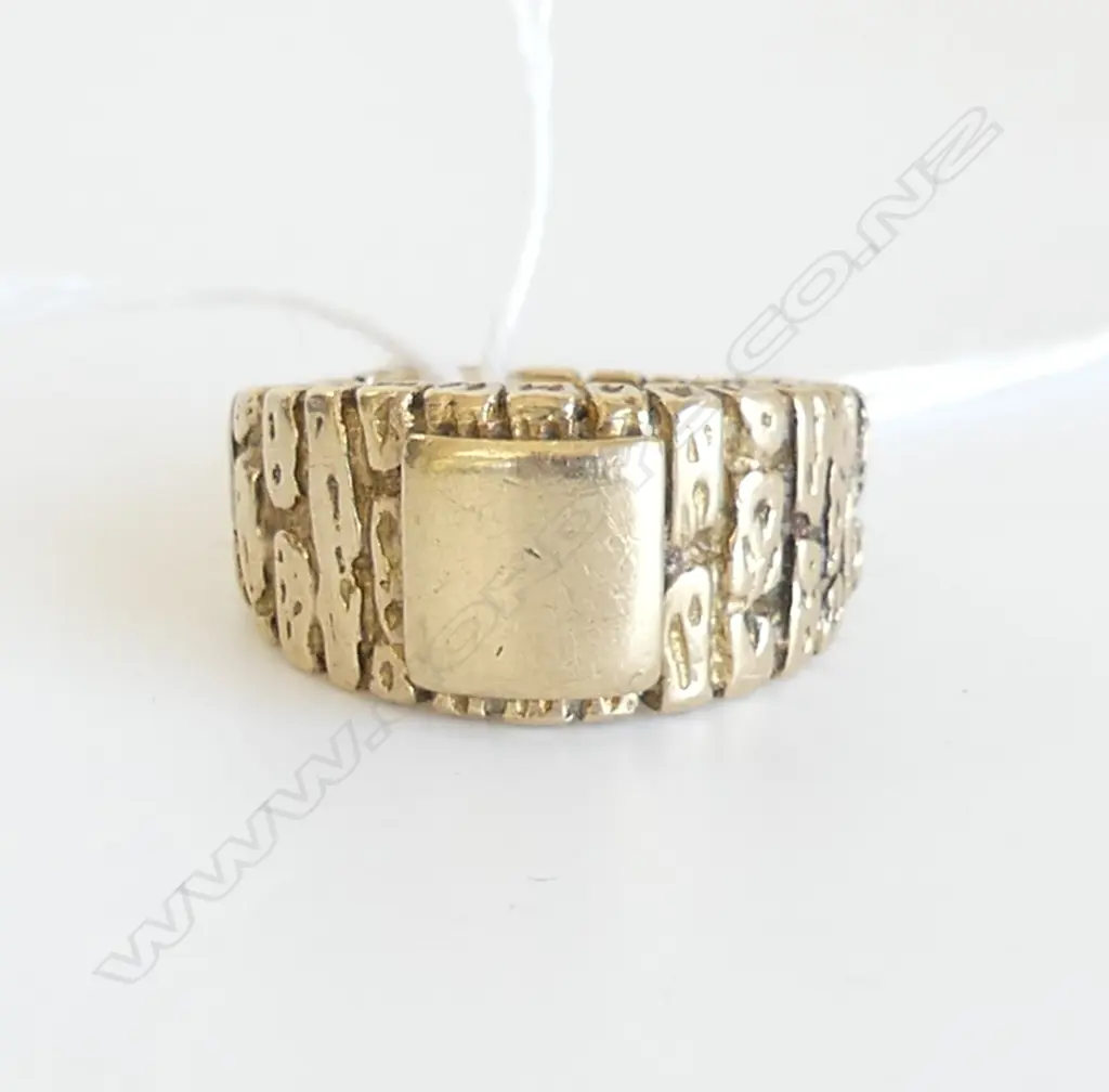 1960's 9ct GOLD STYLISH RETRO SIGNET RING Birmingham 1967 by Eric Wallace Nicholls 11.4gms Image 1++