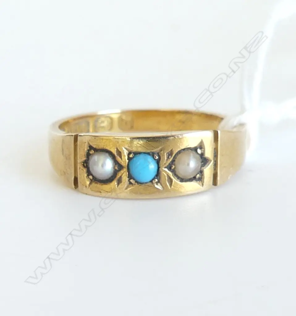 VICT. 15ct GOLD TURQUOISE & 2 SEED PEARL GYPSY type RING 2.78gms Image 1++