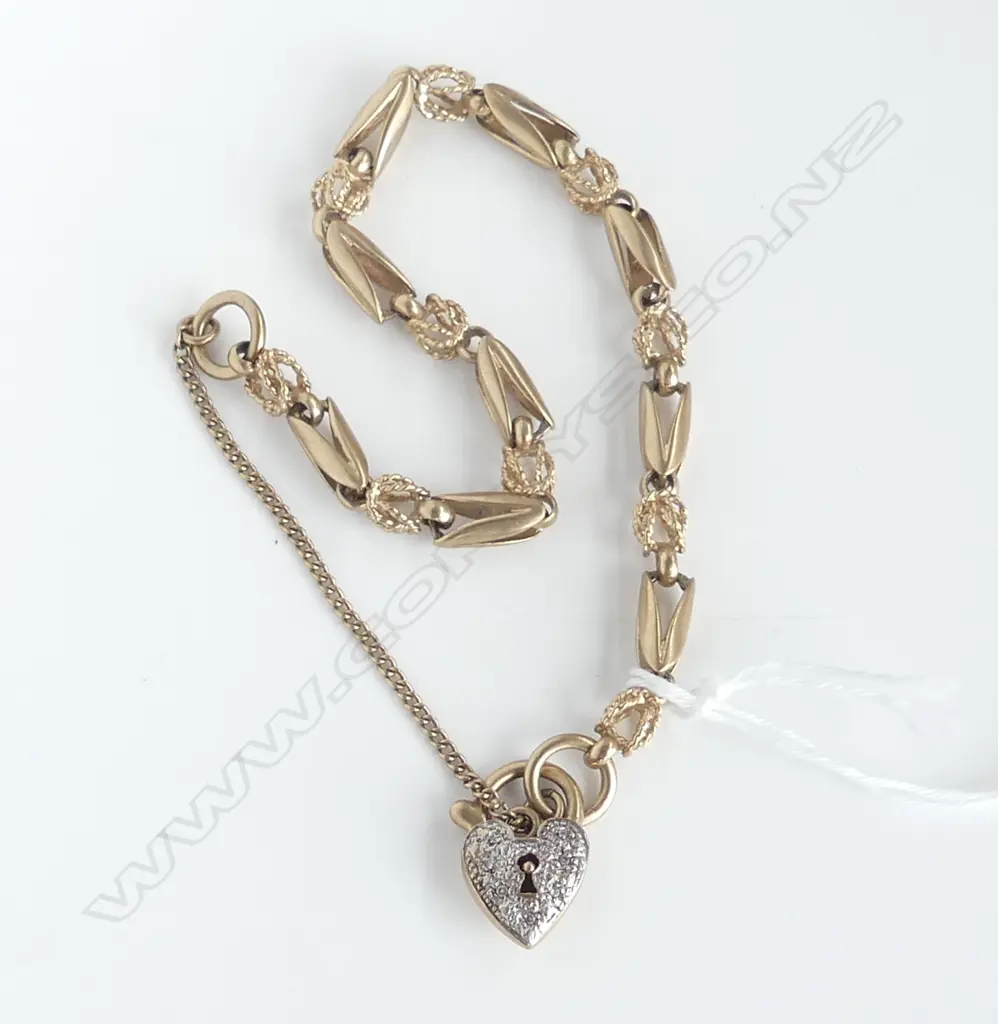 9ct YELLOW GOLD FANCY LINK BRACELET diamond set HEART PADLOCK CLASP 13gms Image 1++