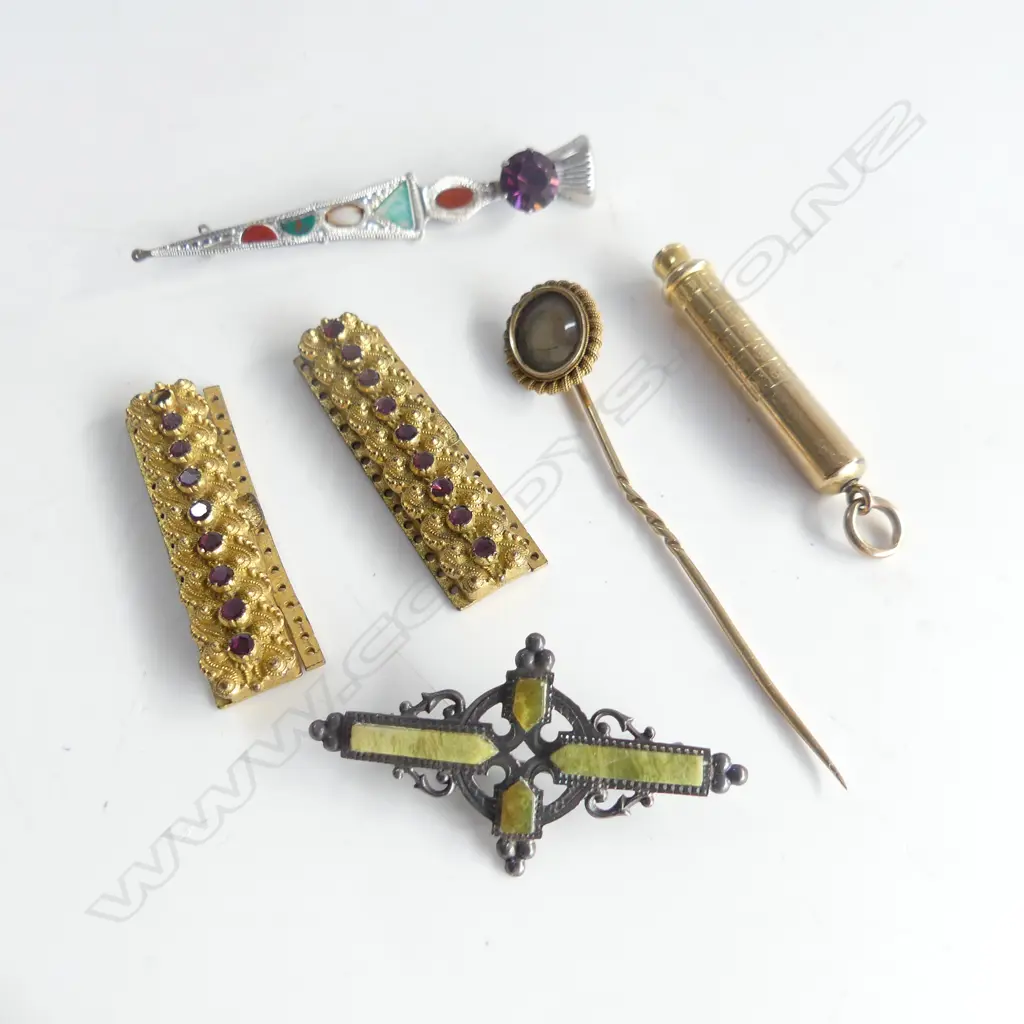 GOLD MORNING PIN BROOCH 5.2gms, 2 STG BROOCHES, PENCIL, CLASP Image 1++