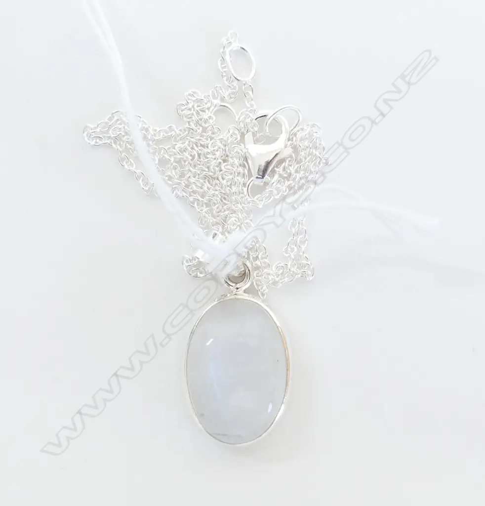 STG & MOON STONE PENDANT WITH CHAIN Image 1++