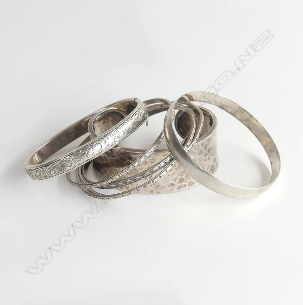 6 SILVER BANGLES & ONE WIDE CUFF w hand beaten effect 89gms Image 1++