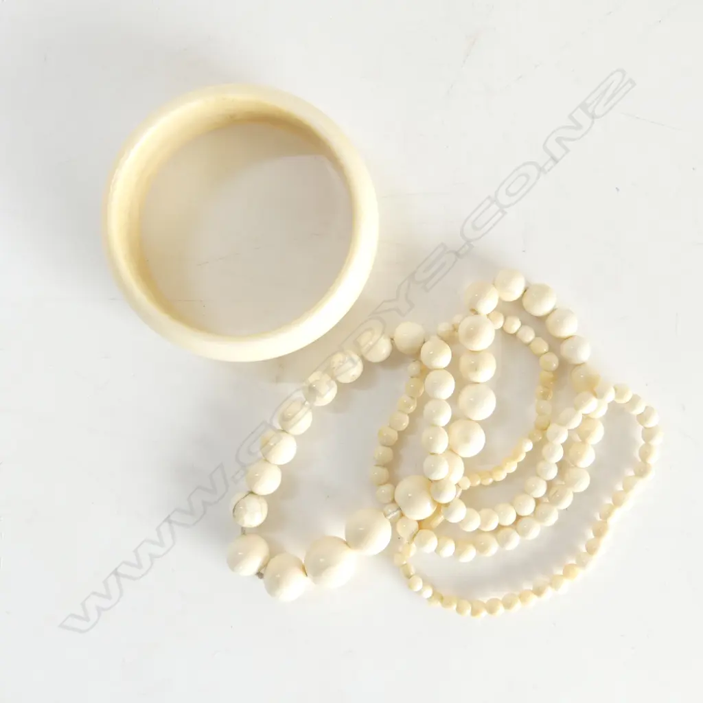IVORY BANGLE & LONG NECKLACE L340MM Image 1++