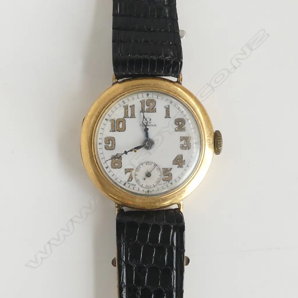 VINTAGE OMEGA 18CT GOLD WRISTWATCH (new faux lizard strap) NOT WORKING Image 1++