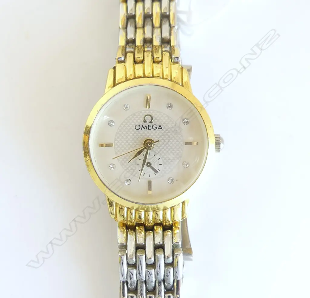 OMEGA LADIES DE VILLE 1019 WRISTWATCH gold plate not running Image 1++