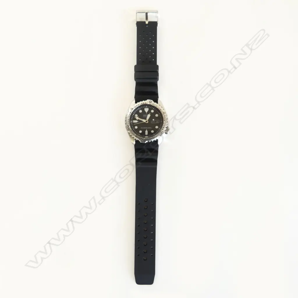 SEIKO GENTS AUTO DIVERS WATCH 20809. 200m Image 1++