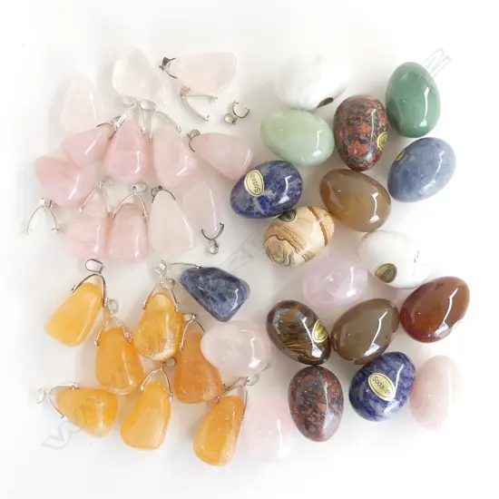 BOX SEMI PRECIOUS GEMSTONES & PENDANTS ROSEQUARTZ AGATE JASPER