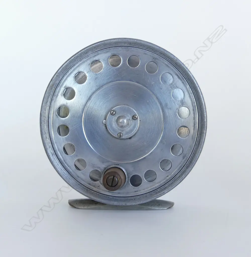 ALLUMINIUM VINTAGE FRESH WATER FISHING REEL THE ST PETER 3 & SEVEN EIGHTHS DIA100MM Image 1++
