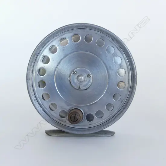 ALLUMINIUM VINTAGE FRESH WATER FISHING REEL THE ST PETER 3 & SEVEN EIGHTHS DIA100MM
