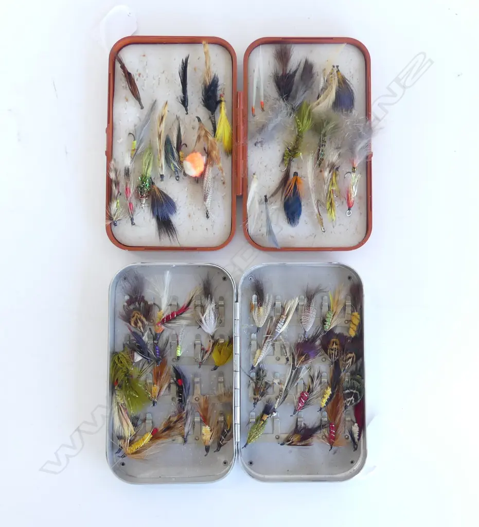 VINTAGE ALLUMINIUM FLY BOX & FLYS  L150MM WITH ANOTHER  HARDY PLASTIC FLY BOX & FLYS L155MM Image 1++