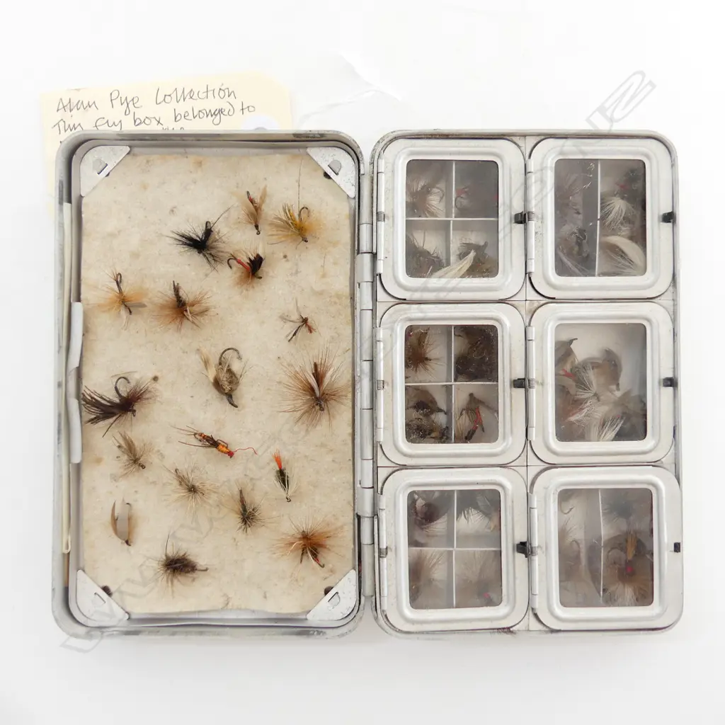 Alan Pye fishing collection: CASTS + GUT TRACES ETCFRENCH FLY BOX - DAVE STACK Image 1++