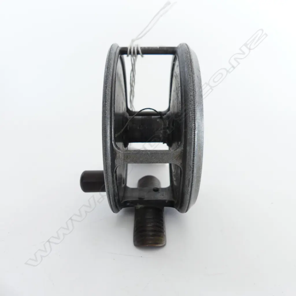 Alan Pye fishing collection CASTS + GUT TRACES ETCHARDY 3 1/2" UNIQUE FLY REEL - MADE FOR TISDALLS N.Z. Image 1++