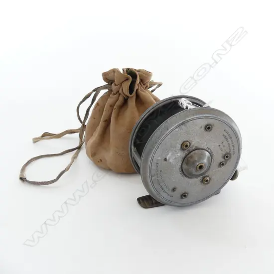 Alan Pye fishing collection CASTS + GUT TRACES ETCHARDY 3 1/2" UNIQUE FLY REEL - MADE FOR TISDALLS N.Z.