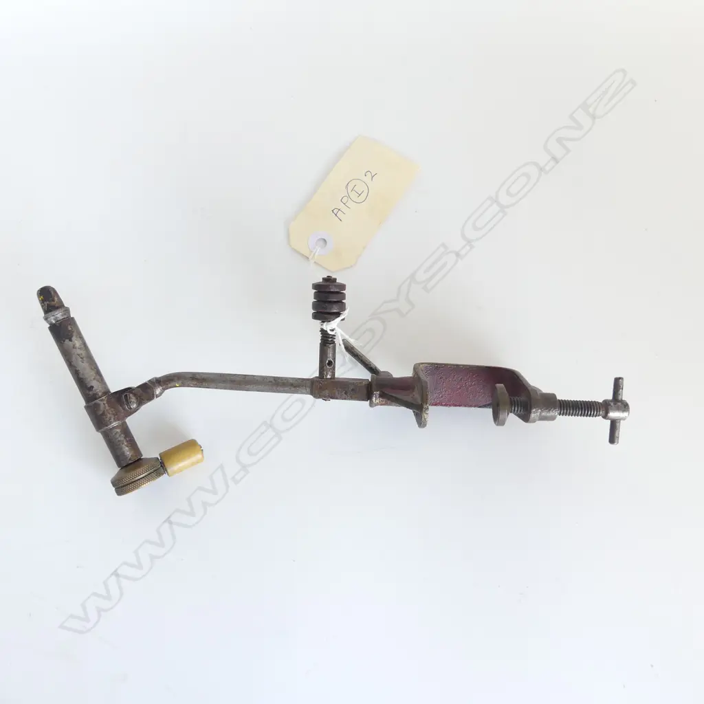 ALAN PYE'S FLY TYING VICE. Circa 1930 Image 1++