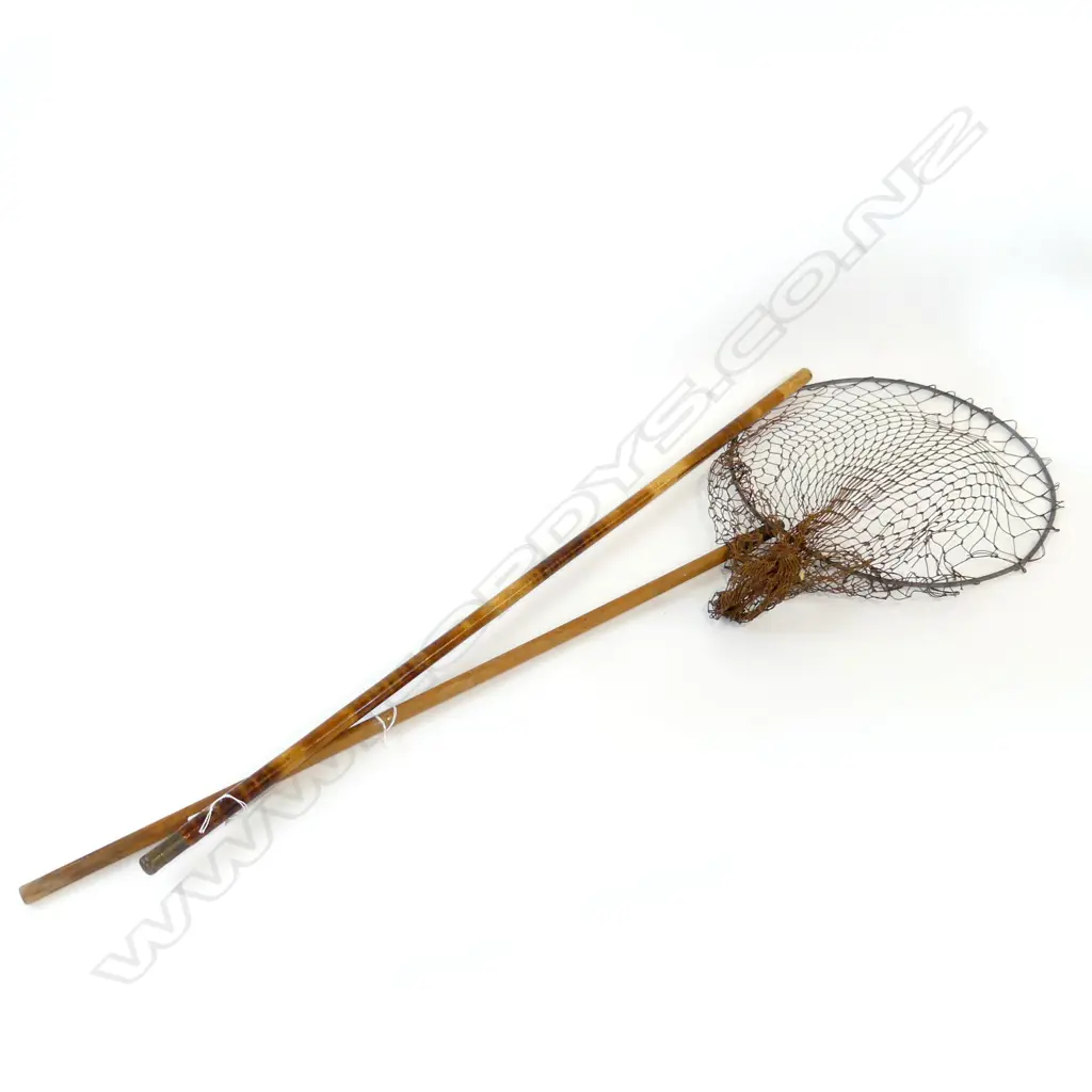 WOOD & BRASS VINTAGE ROD HOLDER L1070MM & VINTAGE LANDING NET L1290MM Image 1++