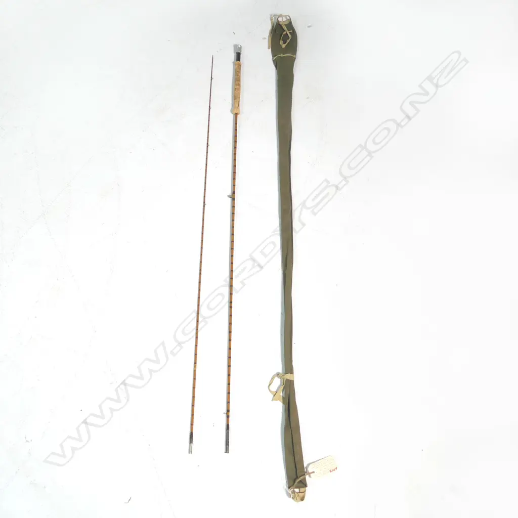 HARDY 2 PIECE 'The knockabout' SPLIT CANE TROUT ROD. Bag  in "as new' condition,1560mm.Circa 1958 Image 1++
