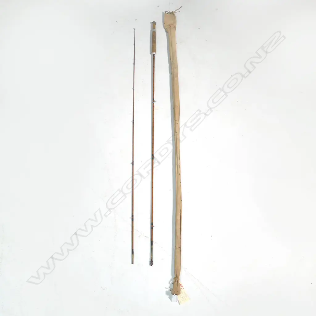 THE 'ALAN PYE ROD' 2 PIECE SPLIT CANE made in NZ by W.H Tisdall LTd.Original bag. Circa 1930. Image 1++