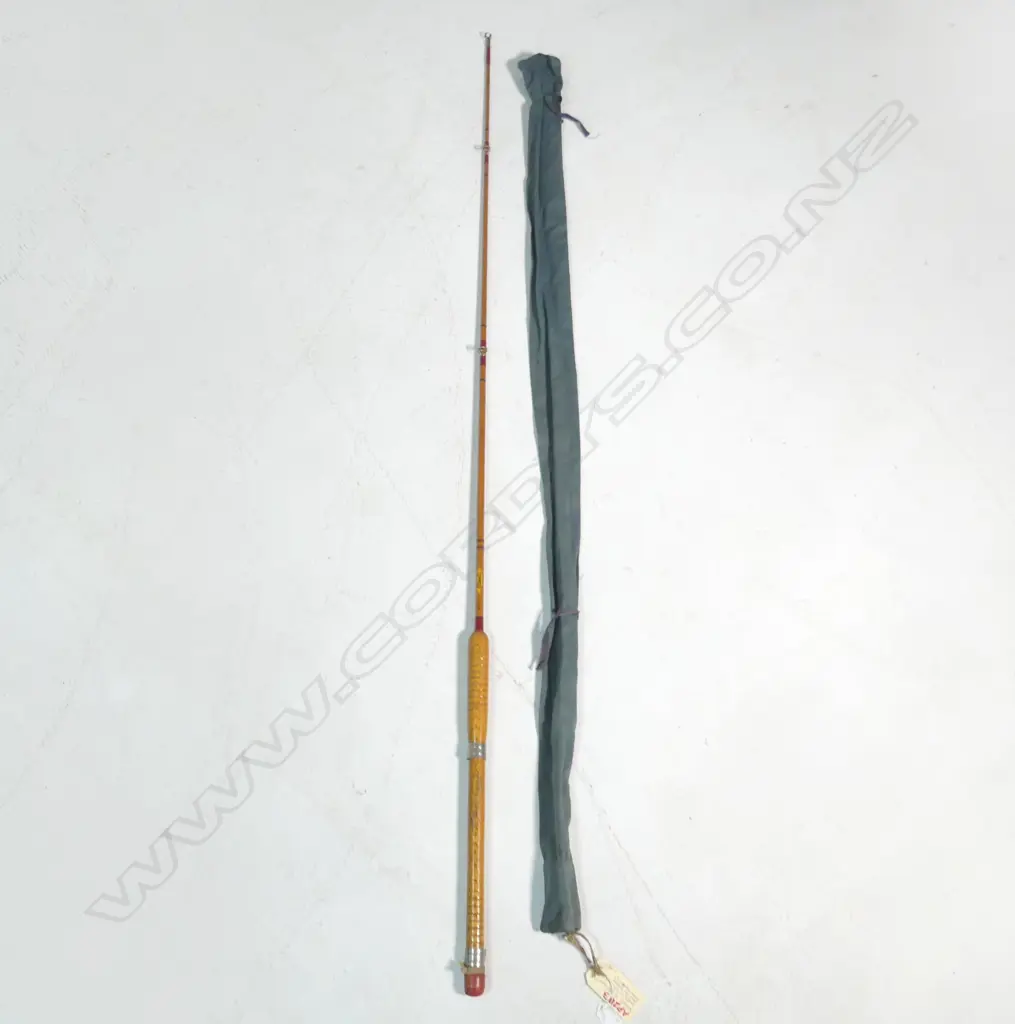KILWELL 'K B02' BOAT ROD made in ROTORUA w original bag. USED FOR TROLLING & HARLING FLYS Image 1++