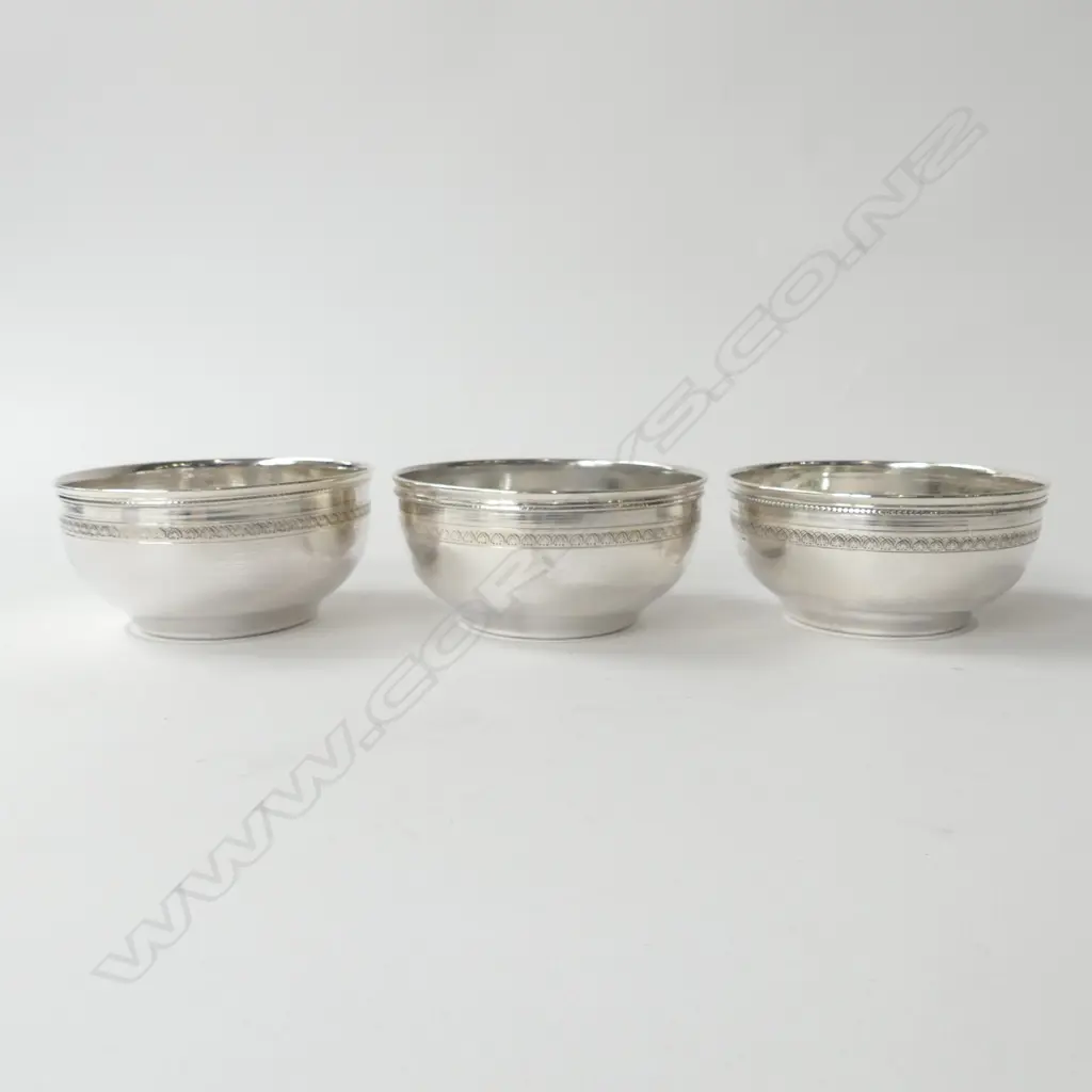3 EGYPTIAN 900 SILVER BOWLS 105mm dia 359gms Image 1++