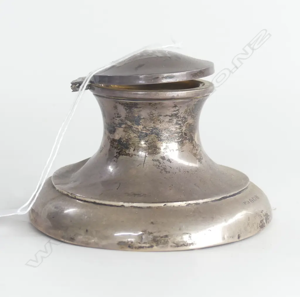 S/SILVER INK STAND, BOTTOM WEIGHTED, with faults Image 1++